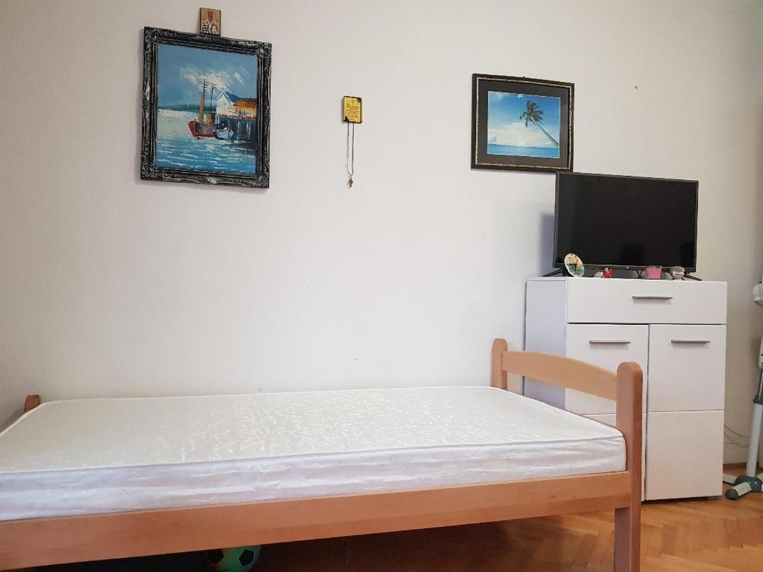 Apartman Na Najboljoj Lokaciji , Nedaleko Od Plaze Bar Exterior photo